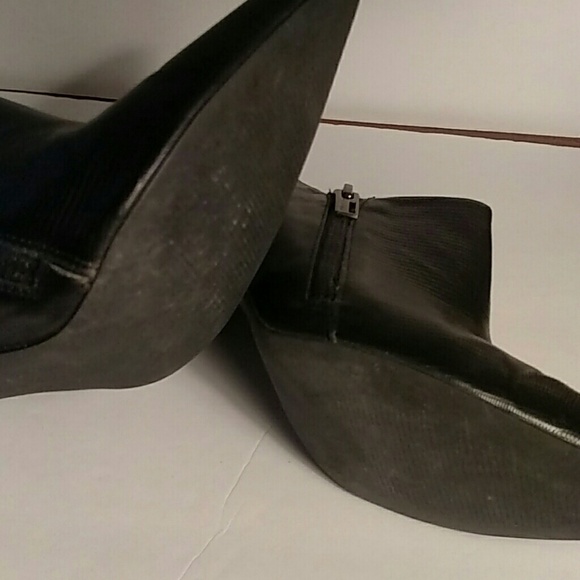 Calvin Klein "beana" Black Booties size 9.5 - Picture 5 of 6